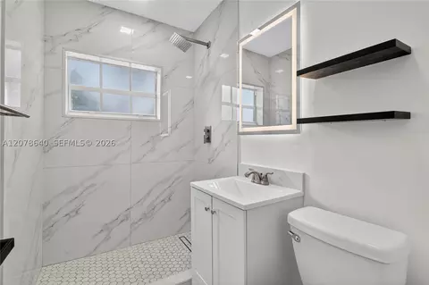 Bath - 40 NW 68th St, Miami, FL 33150 photo 2 of 2