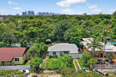 View/Area - 40 NW 68th St, Miami, FL 33150 photo 1 of 3