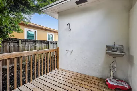 Exterior - 40 NW 68th St, Miami, FL 33150 photo 4 of 6