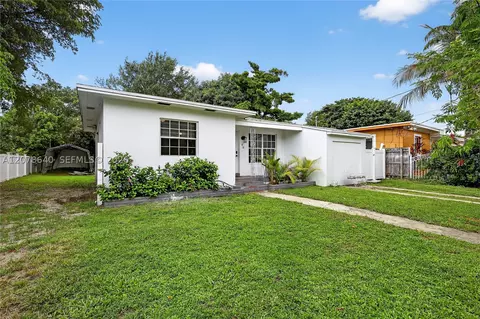 Exterior - 40 NW 68th St, Miami, FL 33150 photo 2 of 6