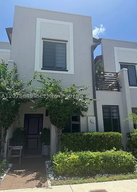 20961 NE 8th Ave, Miami, FL 33179