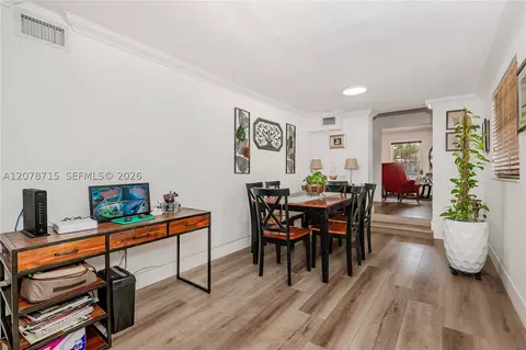 Dining - 359 W 35th St, Hialeah, FL 33012 photo 3 of 3