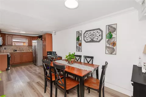 Dining - 359 W 35th St, Hialeah, FL 33012 photo 1 of 3