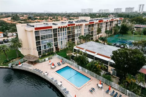 2001 Atlantic Shores Blvd #320, Hallandale Beach, FL 33009