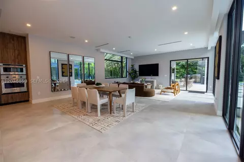 Living - 7425 Howard Dr, Pinecrest, FL 33156 photo 7 of 13