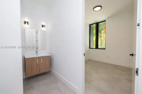 Bedroom - 7425 Howard Dr, Pinecrest, FL 33156 photo 2 of 11