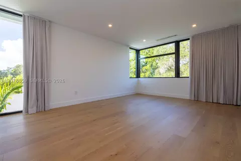 Bedroom - 7425 Howard Dr, Pinecrest, FL 33156 photo 6 of 11