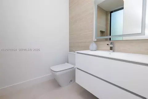 Bath - 7425 Howard Dr, Pinecrest, FL 33156 photo 5 of 7