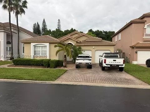 9771 NW 32nd St, Doral, FL 33172