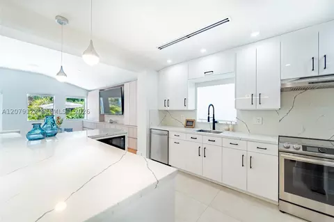 Kitchen - 8926 Emerson Ave, Surfside, FL 33154 photo 2 of 5