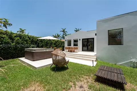Exterior - 8926 Emerson Ave, Surfside, FL 33154 photo 2 of 5