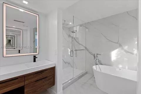 Bath - 8926 Emerson Ave, Surfside, FL 33154 photo 3 of 4