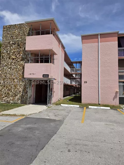 19715 SW 114th Ave #356-12, Miami, FL 33157
