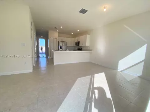 Living - Undisclosed, Hialeah, FL 33018 photo 3 of 4
