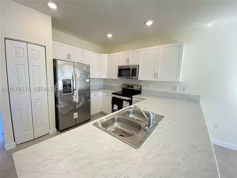 Kitchen - Undisclosed, Hialeah, FL 33018 photo 2 of 2