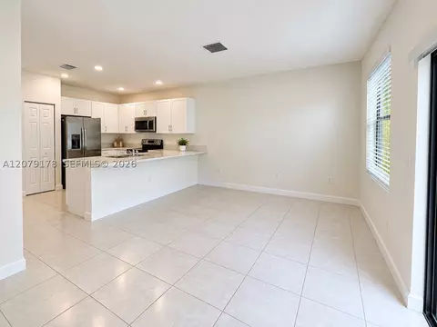 Other - Undisclosed, Hialeah, FL 33018 photo 2 of 8