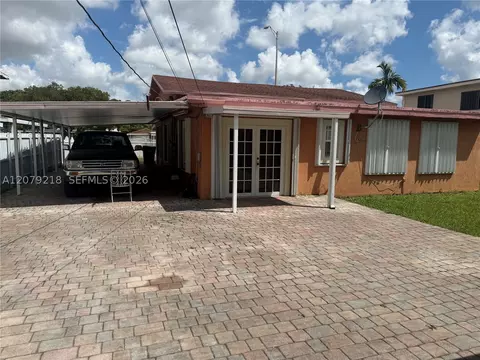 Other - 962 E 19th St, Hialeah, FL 33013 photo 4 of 6