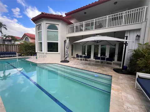 5348 NW 106th Ct, Doral, FL 33178