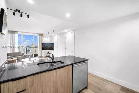 Kitchen - Undisclosed, Miami, FL 33132 photo 2 of 3