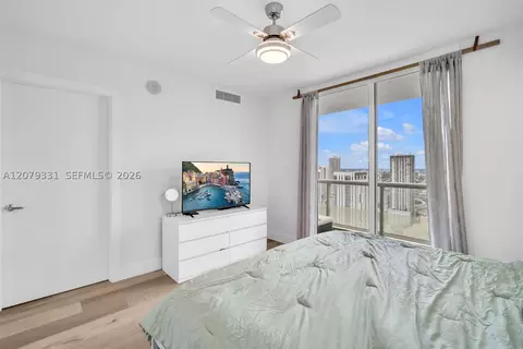 Bedroom - Undisclosed, Miami, FL 33132 photo 2 of 2