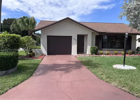 2377 SW 16 Dr, Deerfield Beach, FL 33442