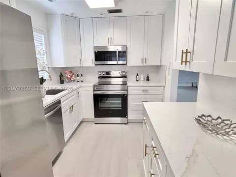 2377 SW 16 Dr, Deerfield Beach, FL 33442