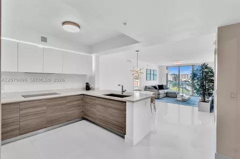 300 Sunny Isles Blvd #4-805, Sunny Isles Beach, FL 33160