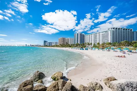 2899 Collins Ave #1505, Miami Beach, FL 33140