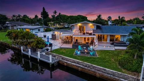 2518 Tortugas Ln, Fort Lauderdale, FL 33312