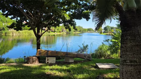15619 SW 73rd Cir Ter #10-8, Miami, FL 33193