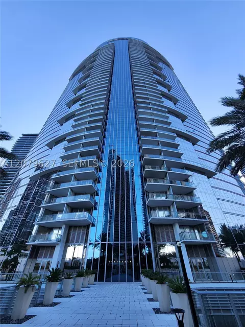 851 NE 1st Ave #3801, Miami, FL 33132