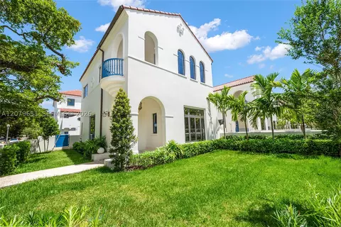 550 Malaga Ave #VILLA 1, Coral Gables, FL 33134