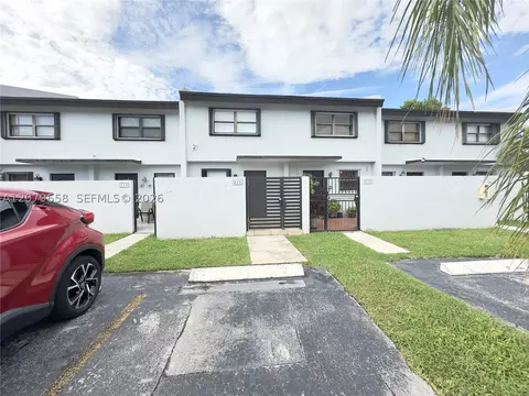 8010 SW 152nd Ave #211, Miami, FL 33193