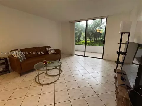 600 Three Islands Blvd #118, Hallandale Beach, FL 33009