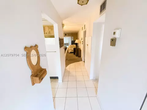 1751 NW 75th Ave #303, Plantation, FL 33313