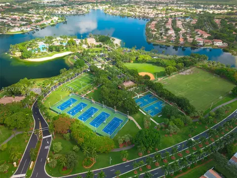 10750 NW 66th St #102, Doral, FL 33178