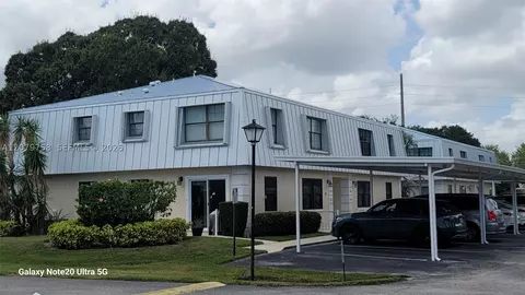161 SE Village Dr #161, Port Saint Lucie, FL 34952