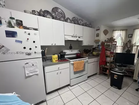 Kitchen - 2425 Delys St, Cocoa, FL 32926 photo 1 of 2