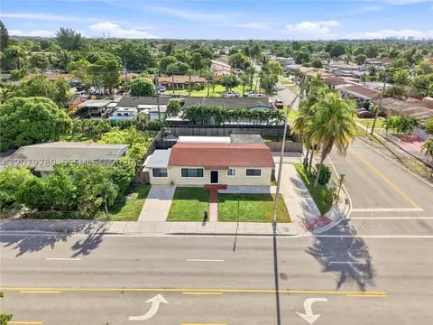 View/Area - 4041 W 8th Ave, Hialeah, FL 33012 photo 1 of 12