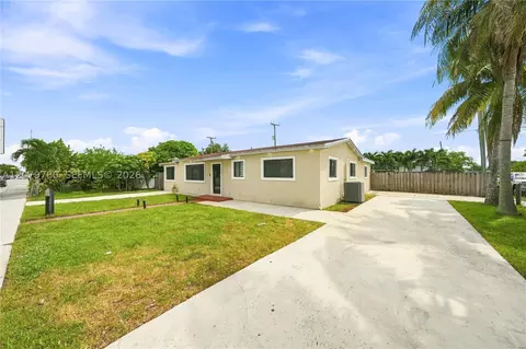 Other - 4041 W 8th Ave, Hialeah, FL 33012 photo 3 of 12