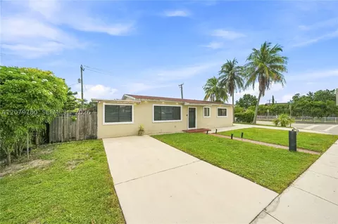 Other - 4041 W 8th Ave, Hialeah, FL 33012 photo 2 of 12