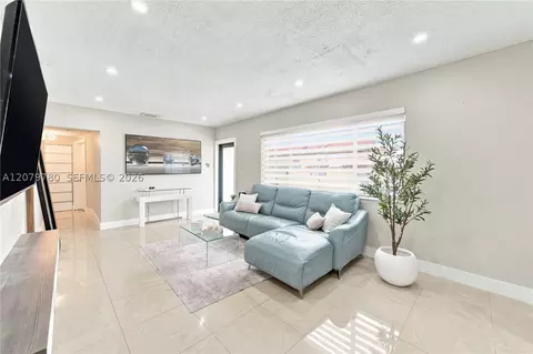 Other - 4041 W 8th Ave, Hialeah, FL 33012 photo 5 of 12