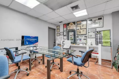 1060 E 24th St, Hialeah, FL 33013 photo 4