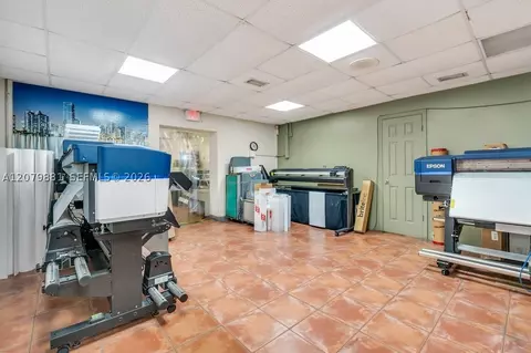 1060 E 24th St, Hialeah, FL 33013 photo 8