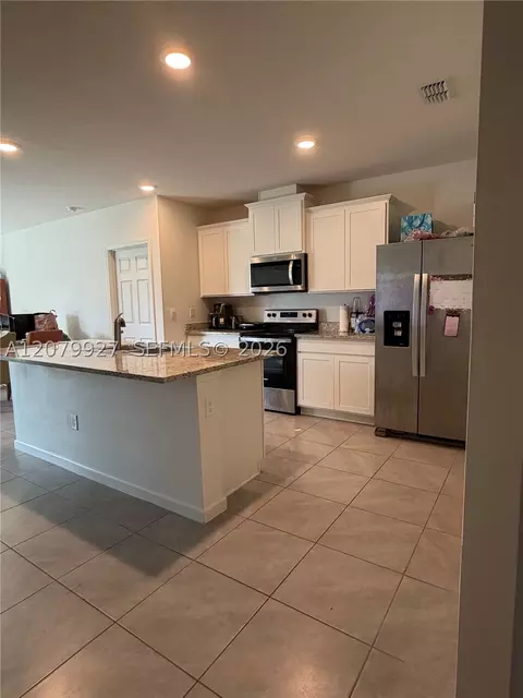 Kitchen - 7164 Topaz Dr, Grant Valkaria, FL 32949 photo 2 of 3