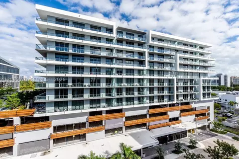 2960 NE 207th St #1005, Aventura, FL 33180