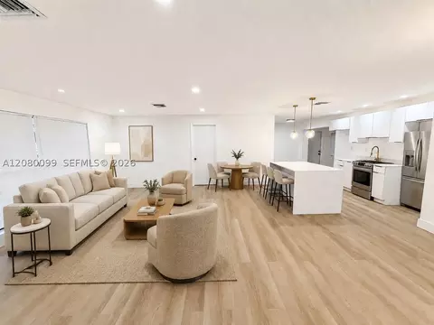 2486 NW 73rd Ave, Sunrise, FL 33313