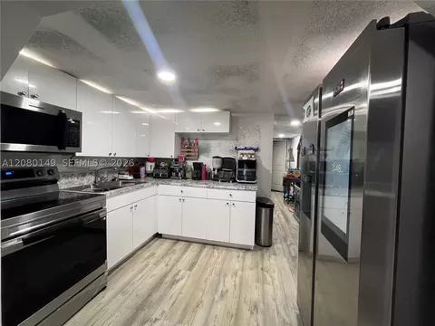 19900 NW 37th Ave, Miami Gardens, FL 33056
