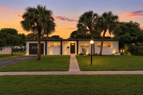 6885 NW 14th Ct, Plantation, FL 33313