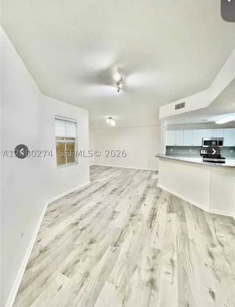 10902 NW 83 St #219, Doral, FL 33178